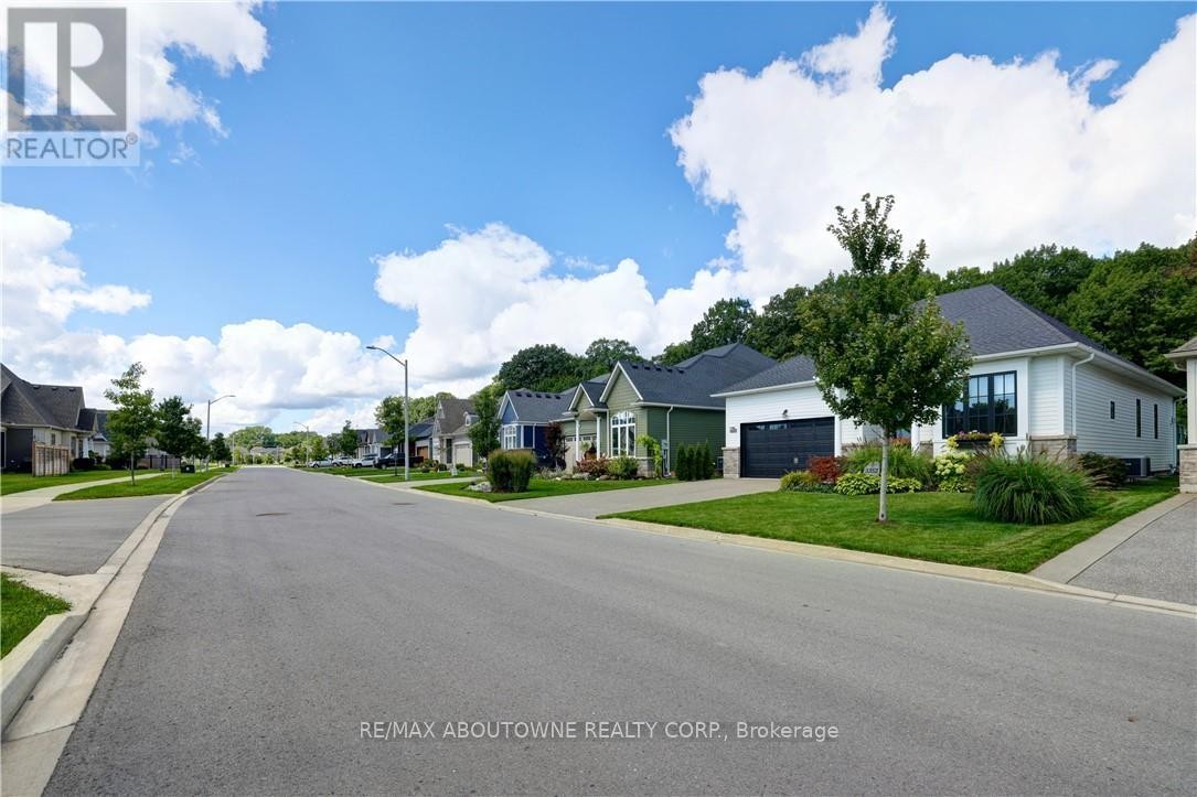 












3352 WHISPERING WOOD TRAIL

,
Fort Erie (Ridgeway),




Ontario
L0S1N0

