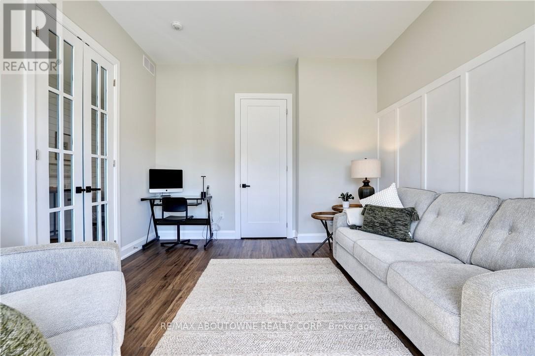 












3352 WHISPERING WOOD TRAIL

,
Fort Erie (Ridgeway),




Ontario
L0S1N0

