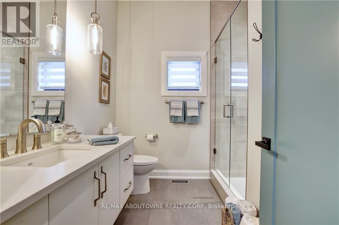 












3352 WHISPERING WOOD TRAIL

,
Fort Erie (Ridgeway),




Ontario
L0S1N0


