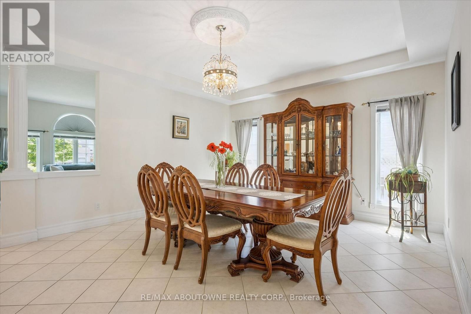 












6 FOURSEASONS DRIVE

,
Hamilton (Winona),




Ontario
L8E5Y5

