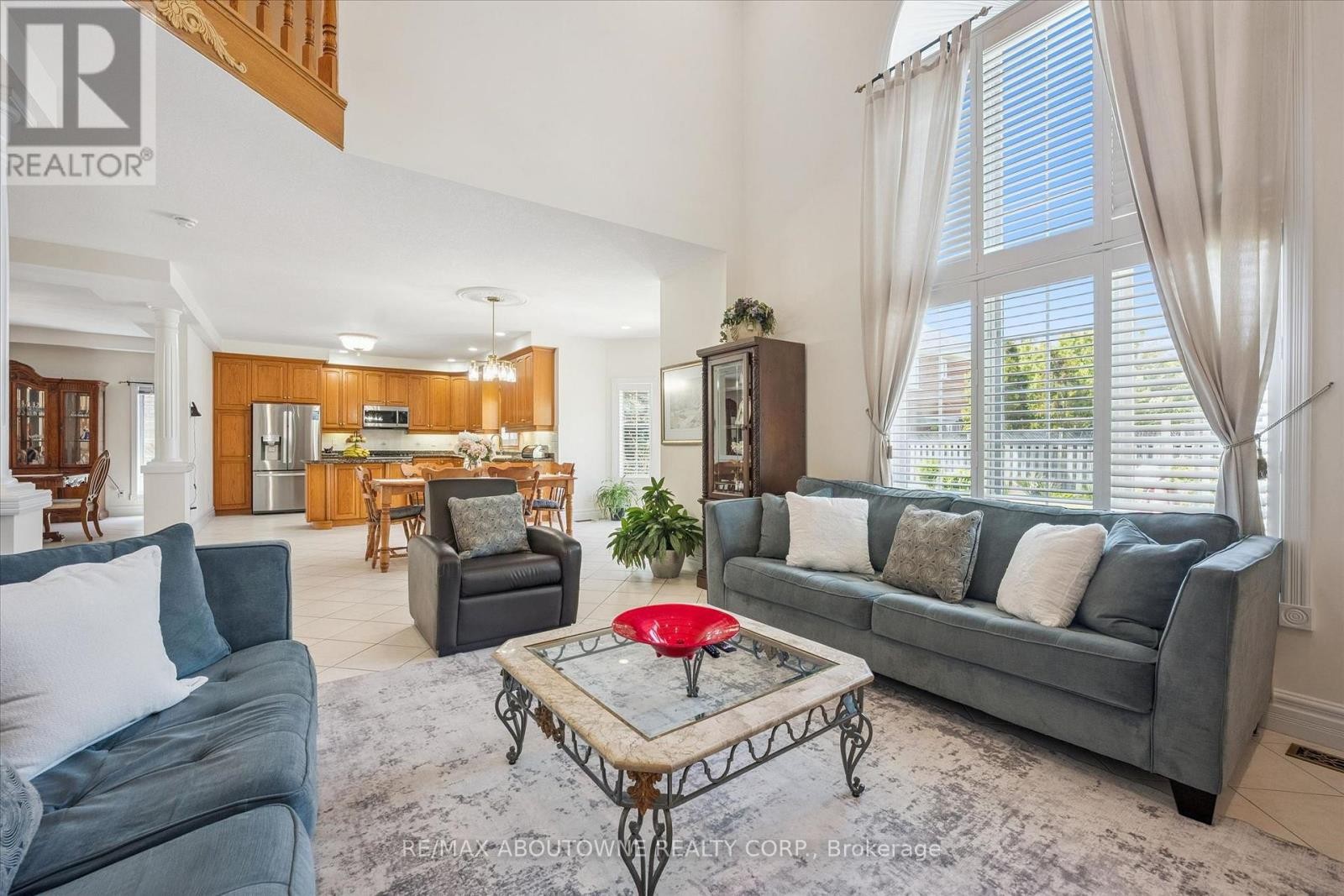 












6 FOURSEASONS DRIVE

,
Hamilton (Winona),




Ontario
L8E5Y5

