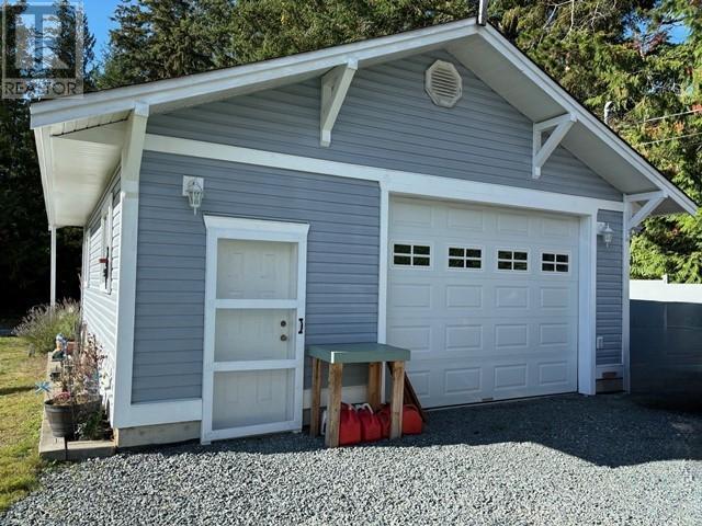 












5277 ARMSTRONG CRT

,
Powell River,




British Columbia
V8A4H2

