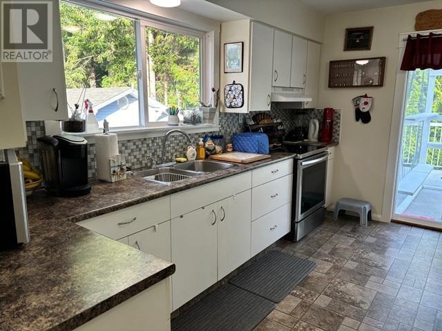 












5277 ARMSTRONG CRT

,
Powell River,




British Columbia
V8A4H2


