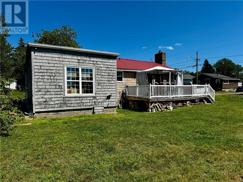 












23 Sunset Lane

,
Pointe-Du-Chêne,







New Brunswick
E4P5H2


