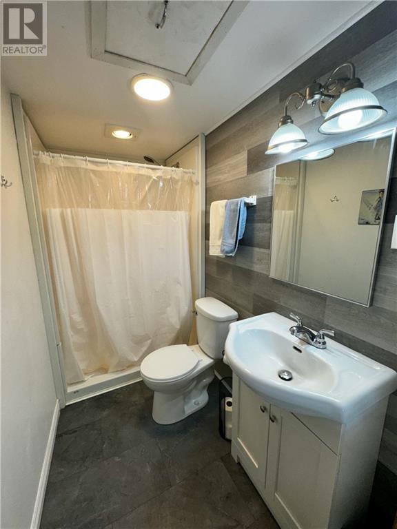 












23 Sunset Lane

,
Pointe-Du-Chêne,







New Brunswick
E4P5H2

