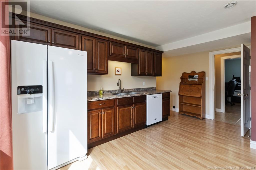












96 Forest Grove Road

,
Moncton,




New Brunswick
E1G5K5

