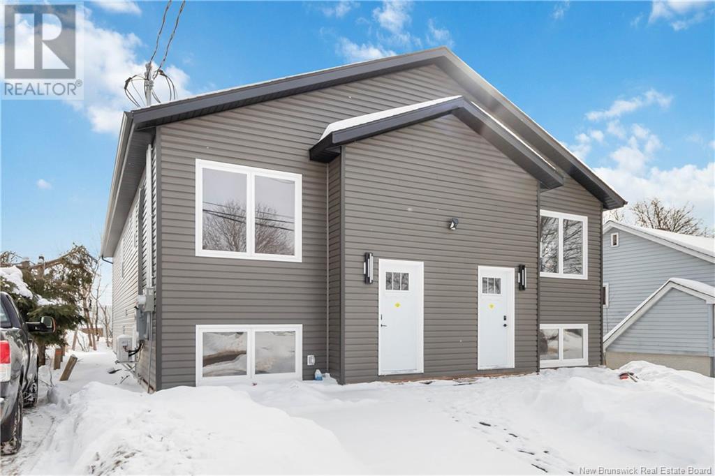 












33-35 Seaman Street

,
Moncton,




New Brunswick
E1A4V5

