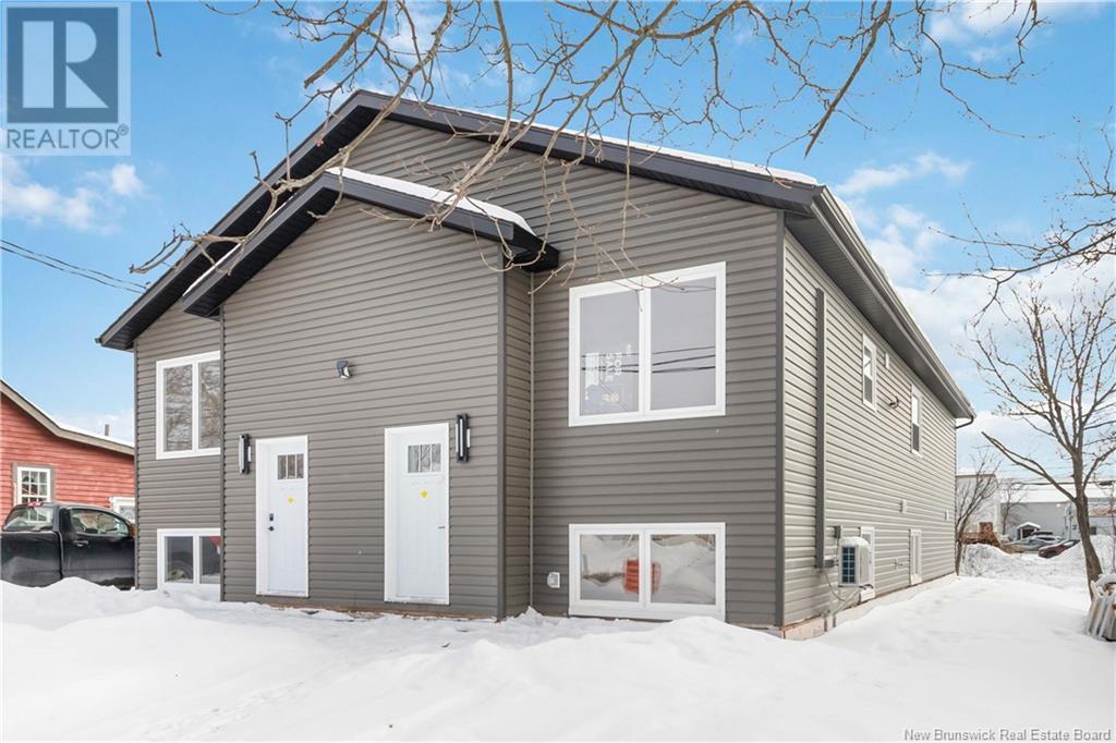 












33-35 Seaman Street

,
Moncton,




New Brunswick
E1A4V5

