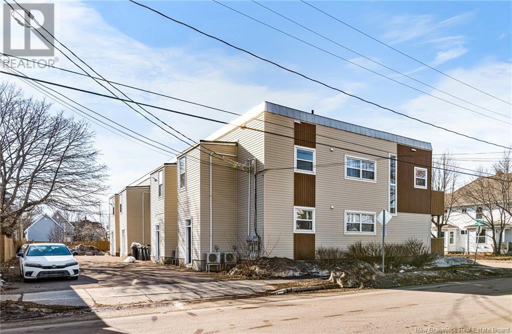 












2-16 Princess

,
Moncton,




New Brunswick
E1C2E2

