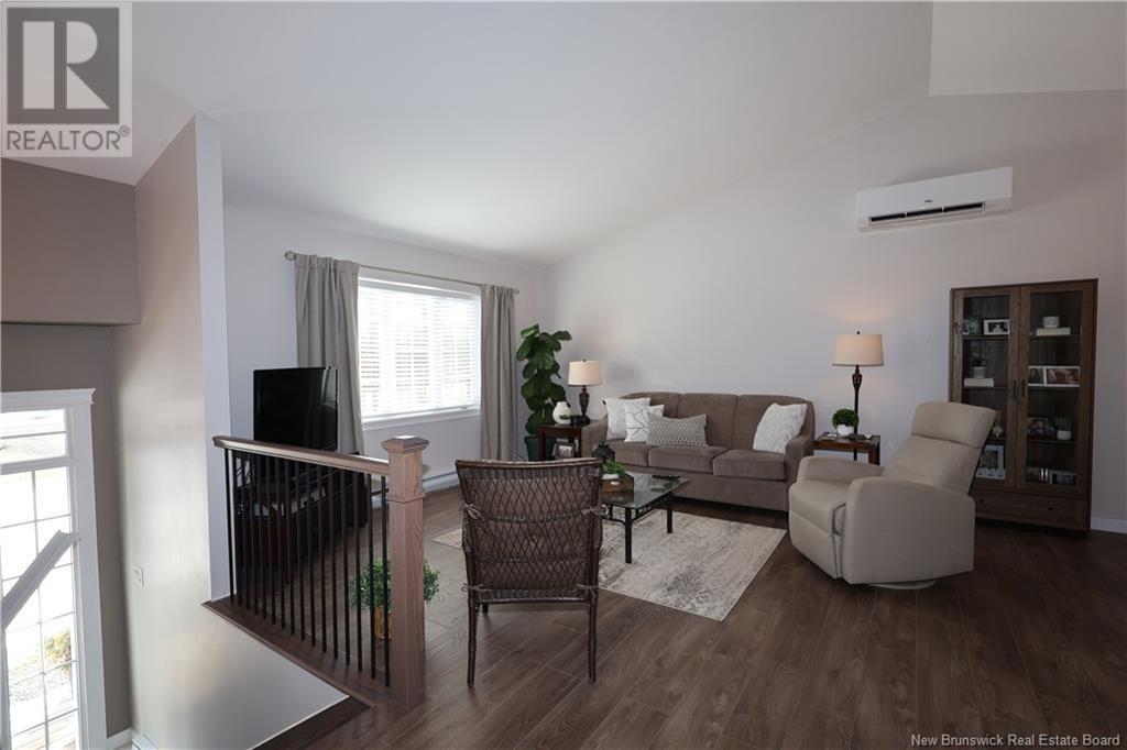 












27 Paris Street

,
Irishtown,




New Brunswick
E1H0P5

