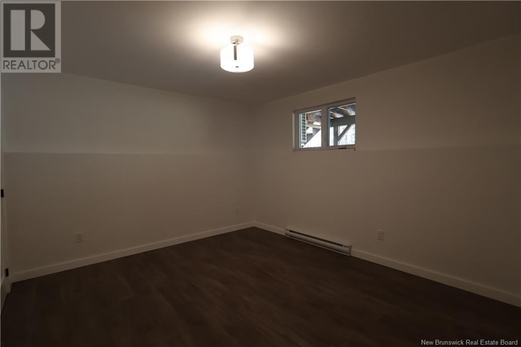 












27 Paris Street

,
Irishtown,




New Brunswick
E1H0P5

