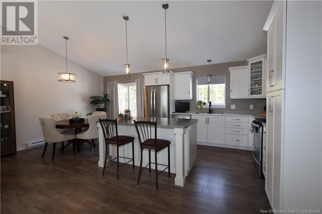 












27 Paris Street

,
Irishtown,




New Brunswick
E1H0P5

