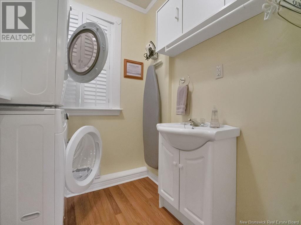 












173 Church

,
Moncton,




New Brunswick
E1C4Z8

