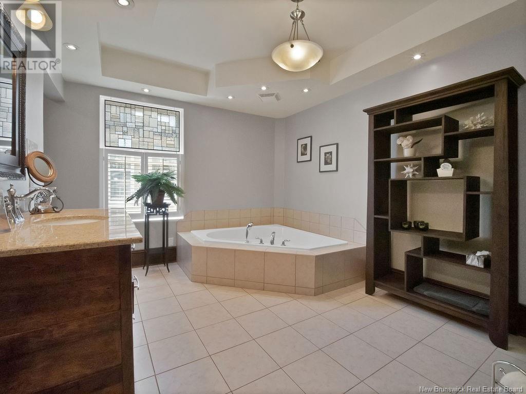 












173 Church

,
Moncton,




New Brunswick
E1C4Z8

