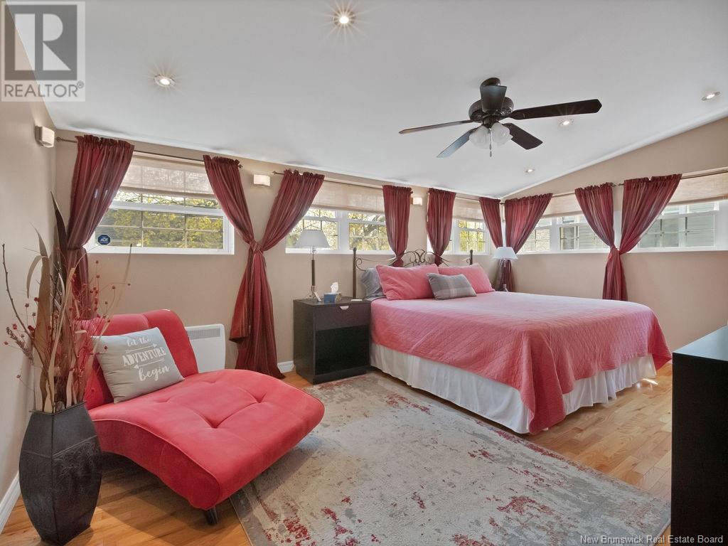 












173 Church

,
Moncton,




New Brunswick
E1C4Z8

