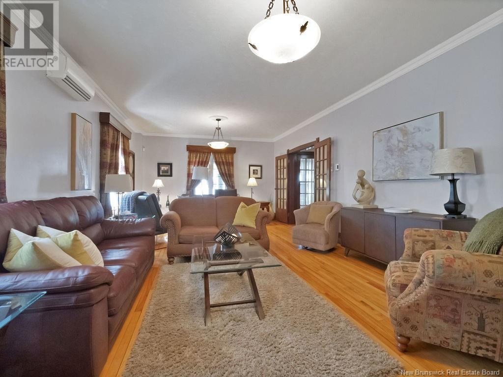 












173 Church

,
Moncton,




New Brunswick
E1C4Z8

