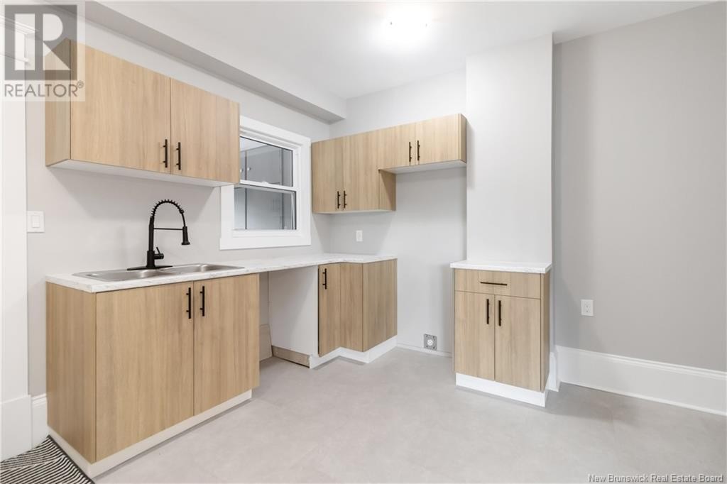 












74 West

,
Moncton,




New Brunswick
E1E3N7

