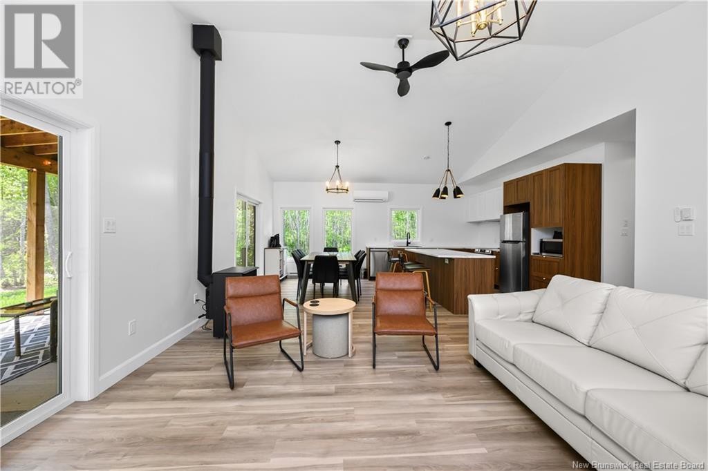 












30 Baron Road

,
Grand-Barachois,







New Brunswick
E4P9A6

