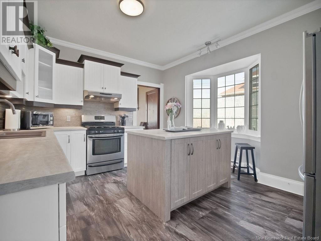 












173 Church

,
Moncton,




New Brunswick
E1C4Z8

