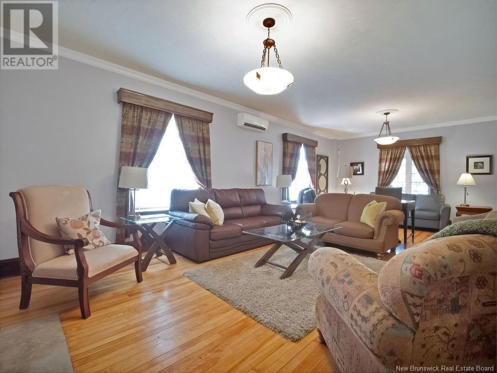 












173 Church

,
Moncton,




New Brunswick
E1C4Z8

