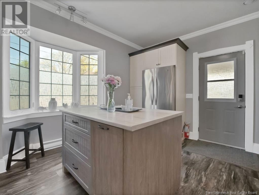 












173 Church

,
Moncton,




New Brunswick
E1C4Z8

