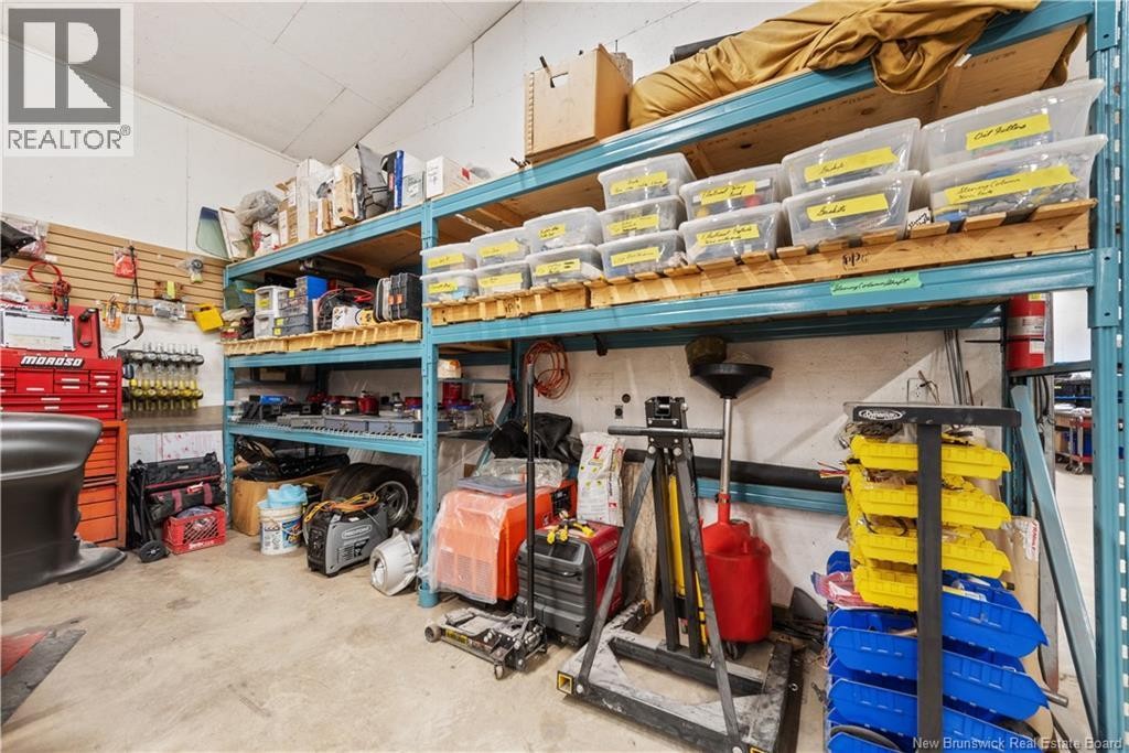 












2401 NB-132 Route

,
Greater Lakeburn,




New Brunswick
E1H4Z7

