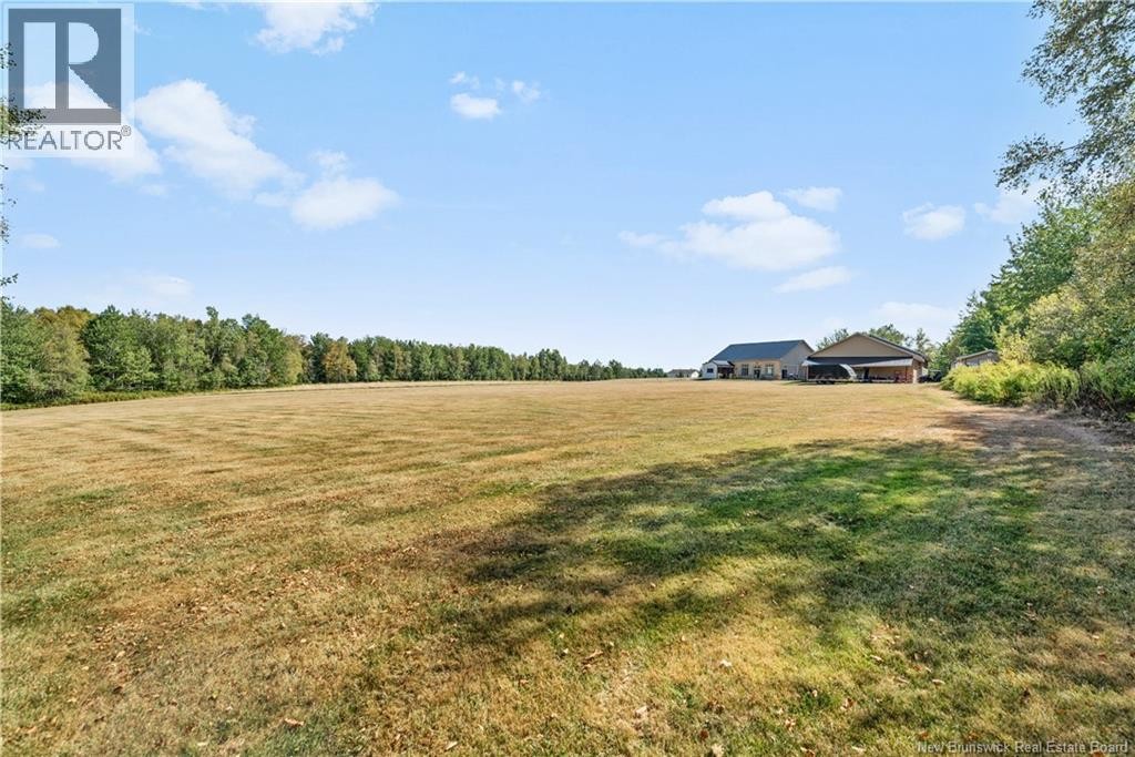 












2401 NB-132 Route

,
Greater Lakeburn,




New Brunswick
E1H4Z7

