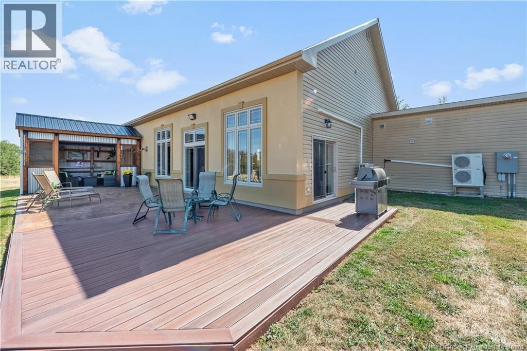 












2401 NB-132 Route

,
Greater Lakeburn,




New Brunswick
E1H4Z7

