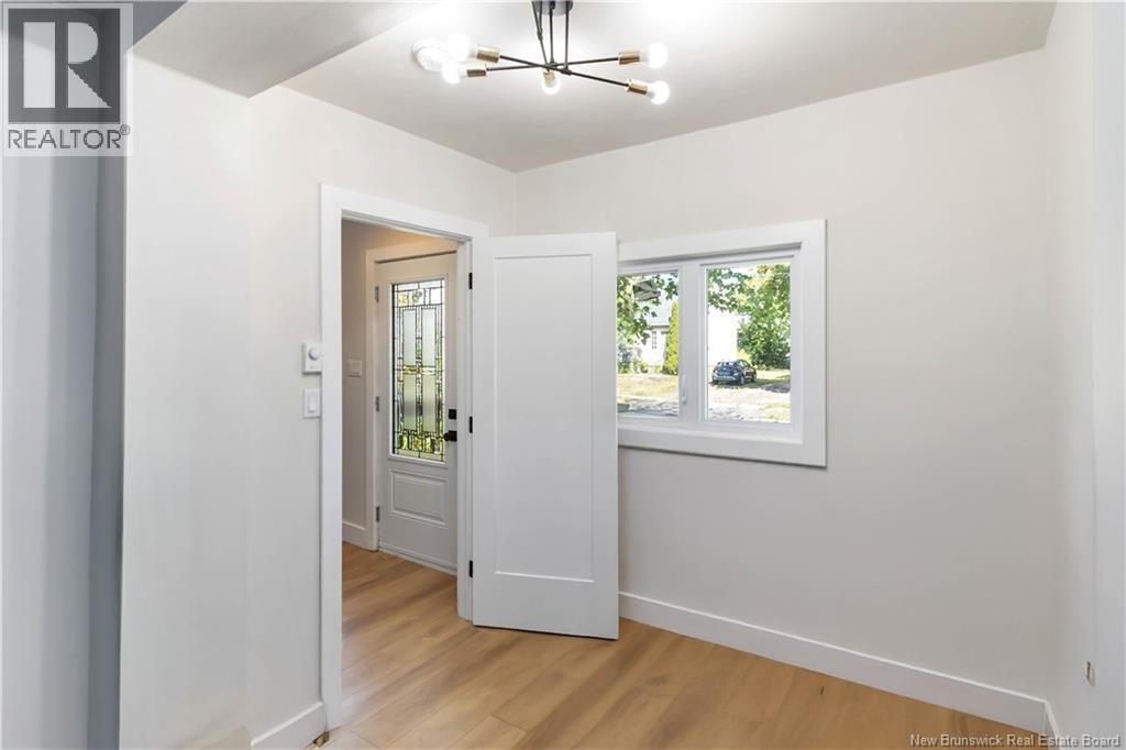 












48 Eighth Street

,
Moncton,




New Brunswick
E1E3E9

