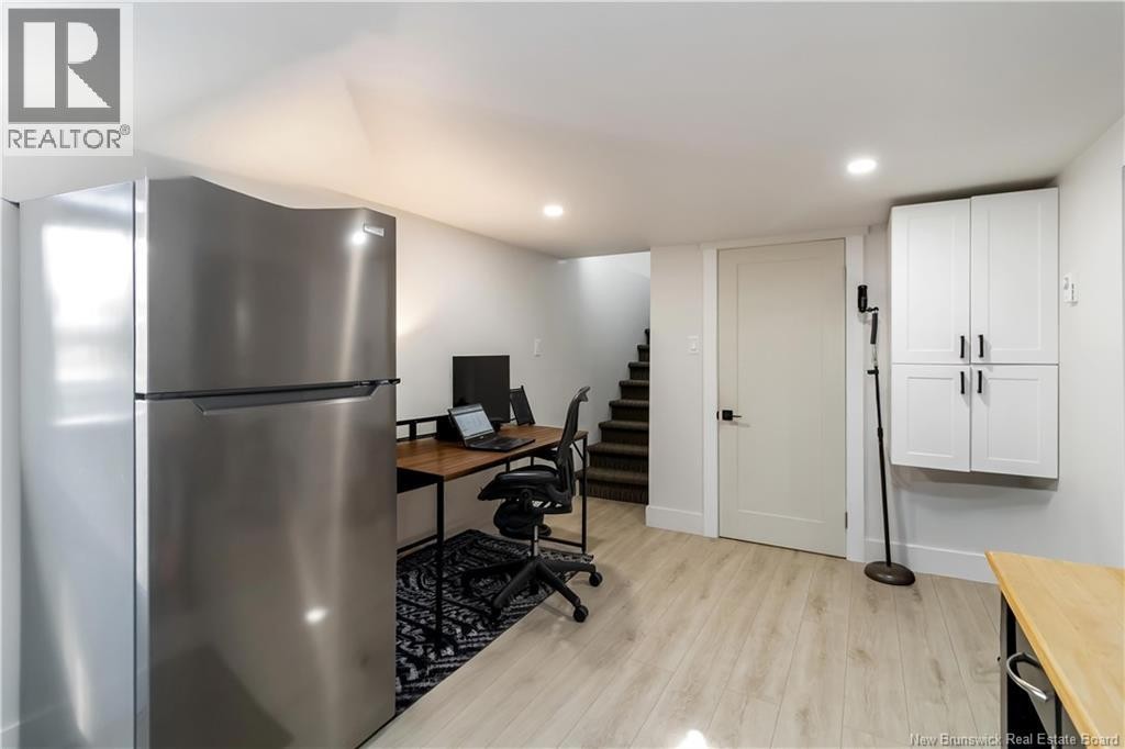 












48 Eighth Street

,
Moncton,




New Brunswick
E1E3E9

