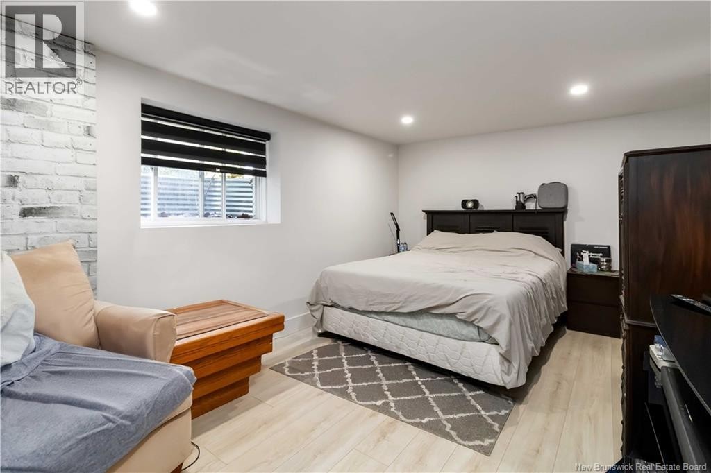 












48 Eighth Street

,
Moncton,




New Brunswick
E1E3E9

