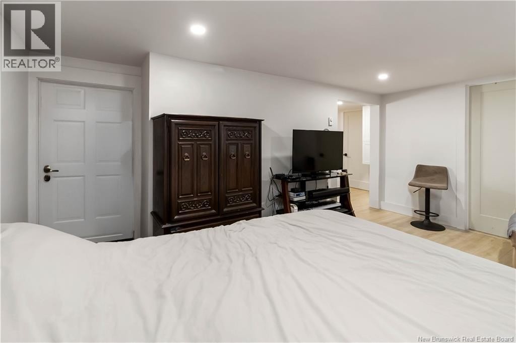 












48 Eighth Street

,
Moncton,




New Brunswick
E1E3E9

