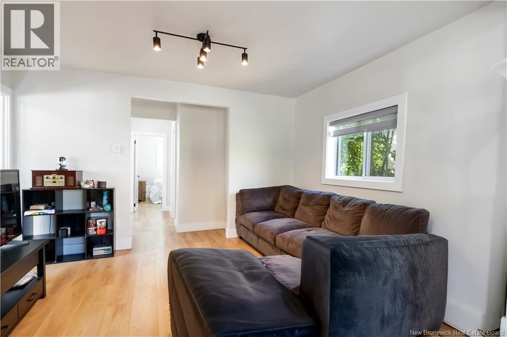 












48 Eighth Street

,
Moncton,




New Brunswick
E1E3E9

