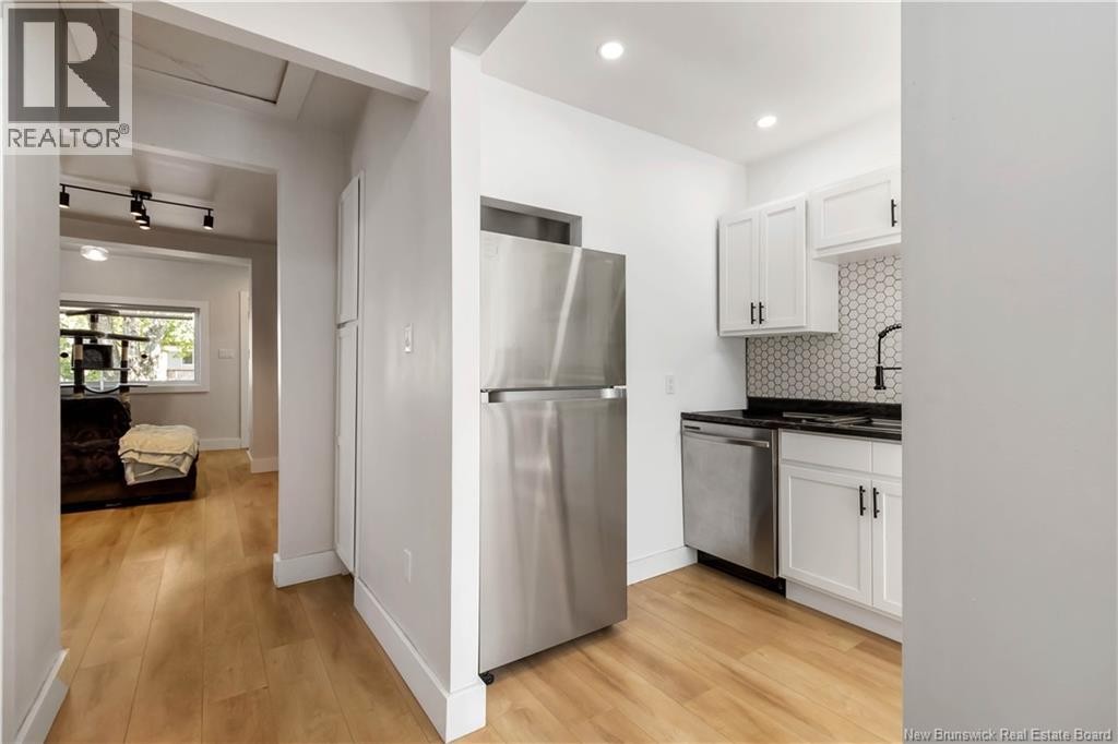 












48 Eighth Street

,
Moncton,




New Brunswick
E1E3E9

