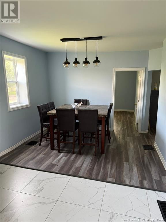 












78 RUE VIENNEAU

,
Cap-Pelé,







New Brunswick
E4N1V1

