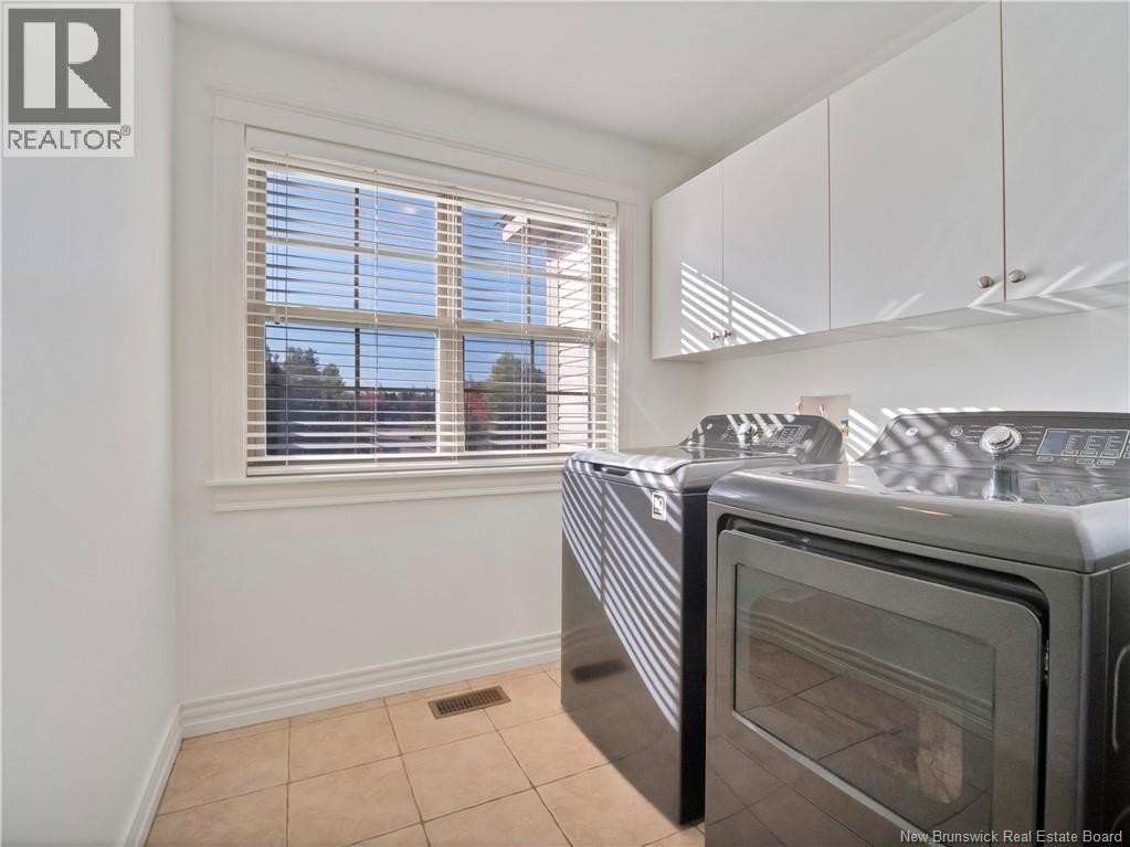












94 du Golf

,
Dieppe,




New Brunswick
E1A8J6

