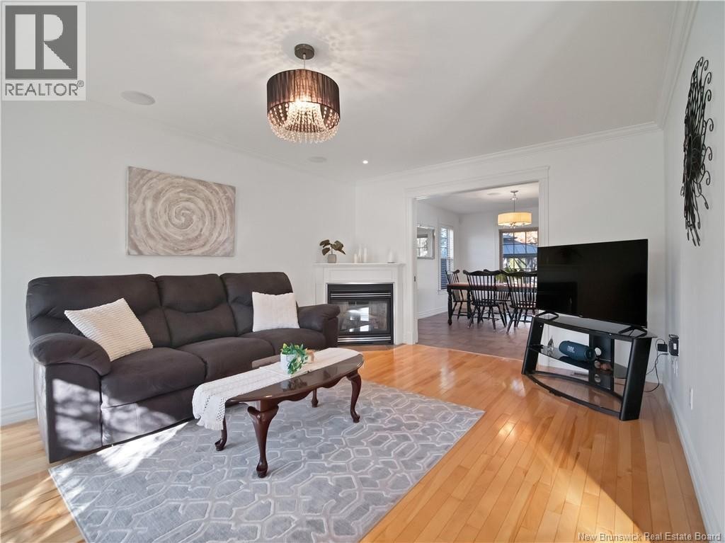 












94 du Golf

,
Dieppe,




New Brunswick
E1A8J6

