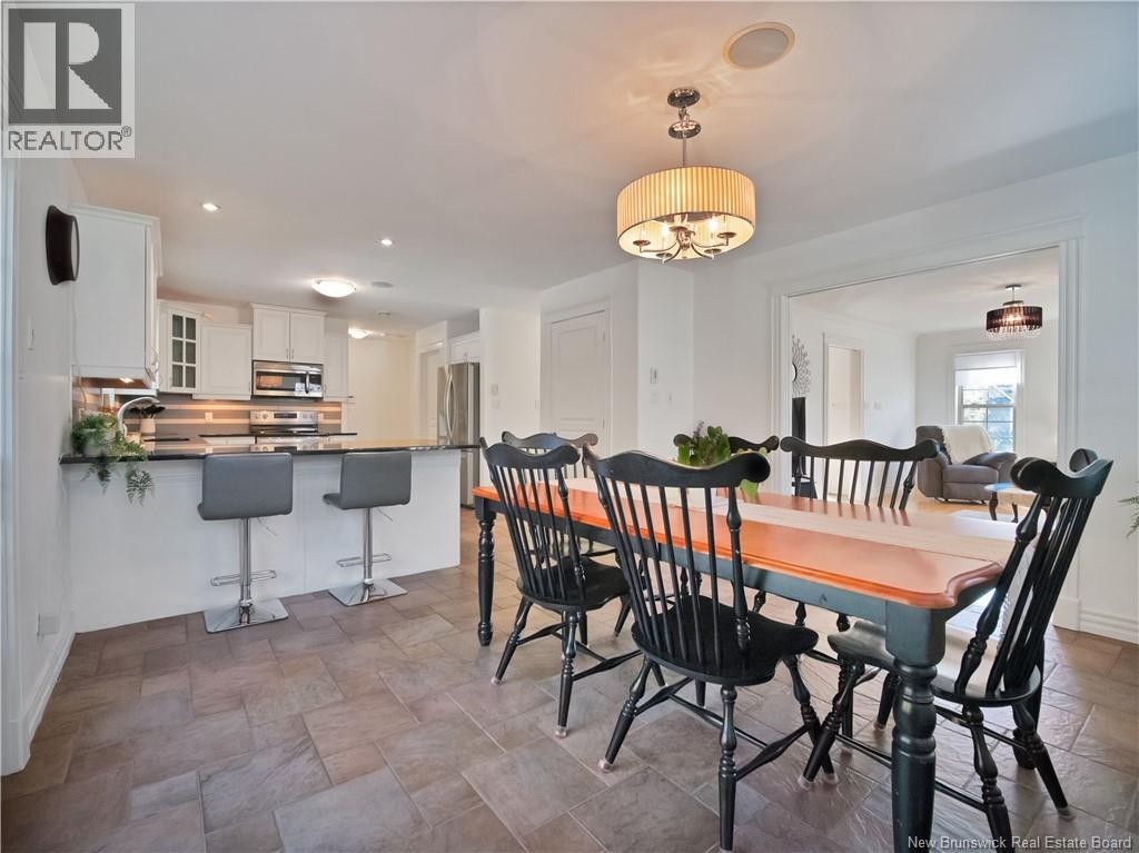 












94 du Golf

,
Dieppe,




New Brunswick
E1A8J6

