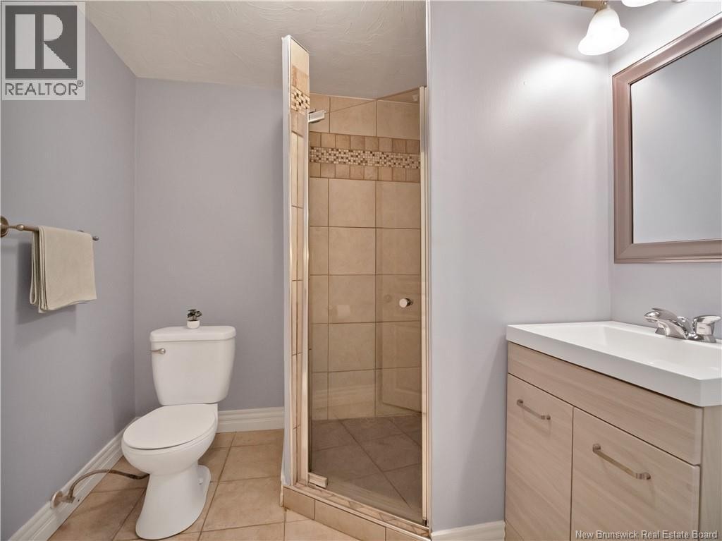 












94 du Golf

,
Dieppe,




New Brunswick
E1A8J6

