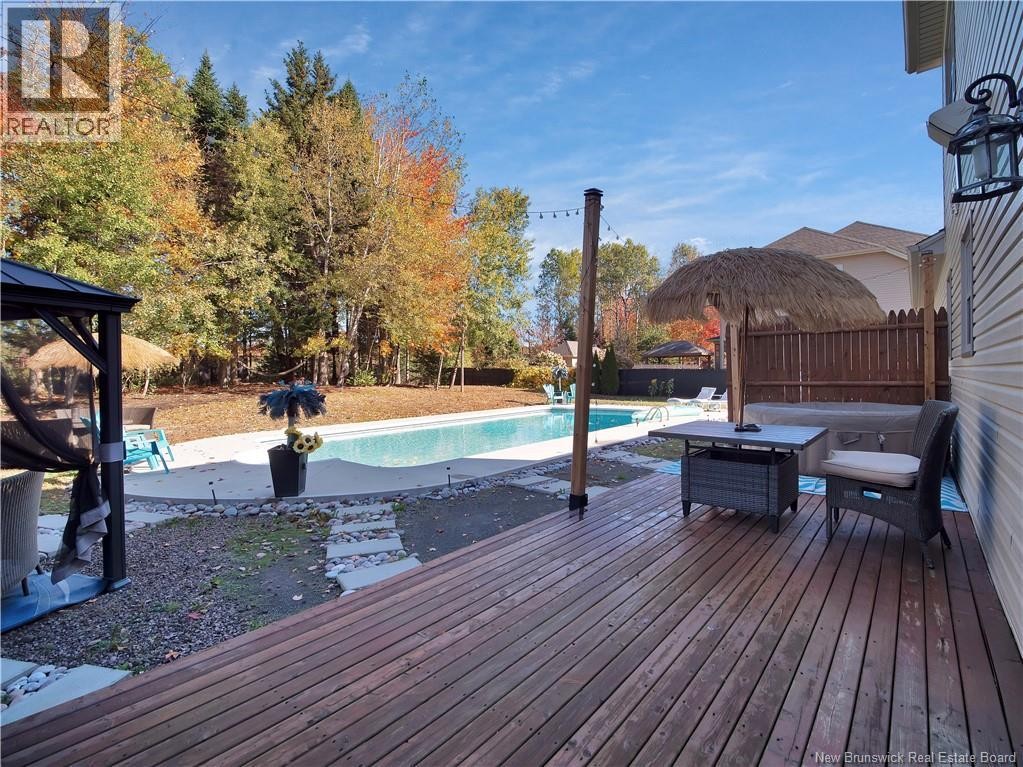 












94 du Golf

,
Dieppe,




New Brunswick
E1A8J6

