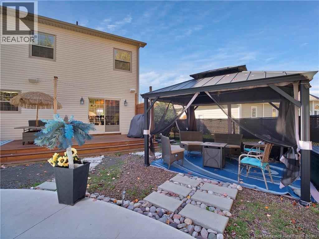 












94 du Golf

,
Dieppe,




New Brunswick
E1A8J6

