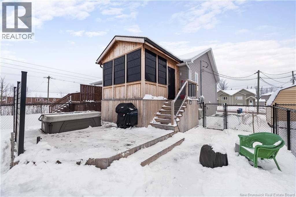 












98 O'Neill Street

,
Moncton,




New Brunswick
E1A9M1

