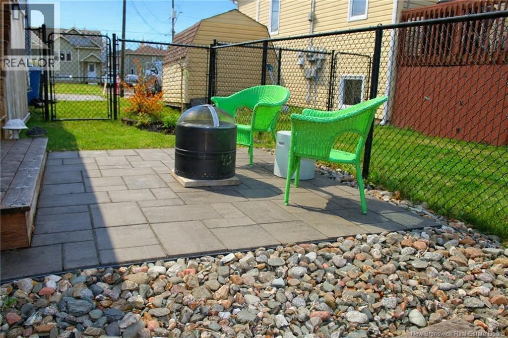 












98 O'Neill Street

,
Moncton,




New Brunswick
E1A9M1

