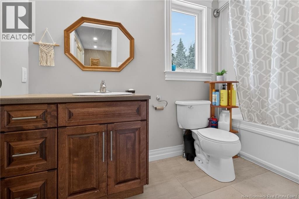 












11 Amber Ridge Court

,
Berry Mills,




New Brunswick
E1G5R3

