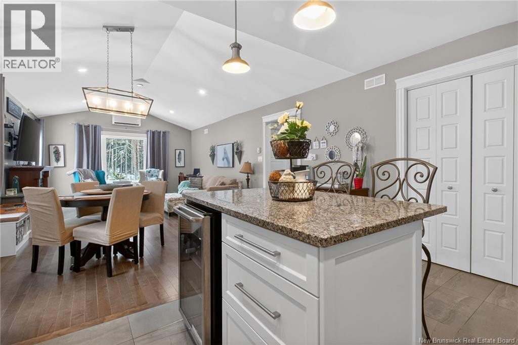 












11 Amber Ridge Court

,
Berry Mills,




New Brunswick
E1G5R3

