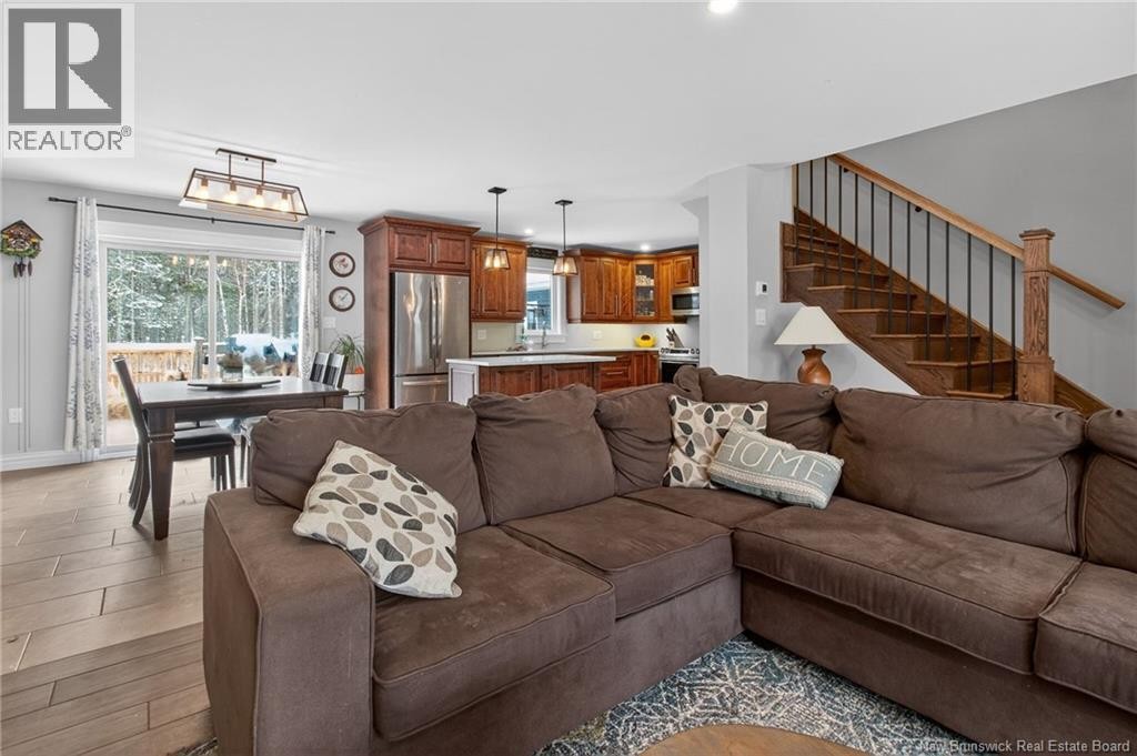 












11 Amber Ridge Court

,
Berry Mills,




New Brunswick
E1G5R3

