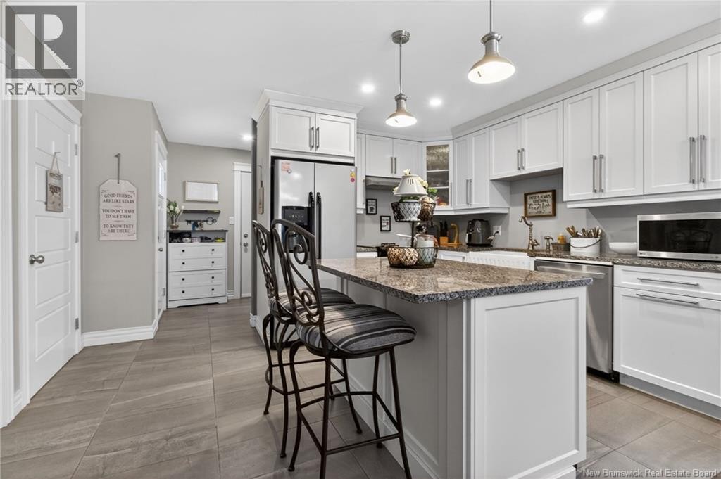 












11 Amber Ridge Court

,
Berry Mills,




New Brunswick
E1G5R3

