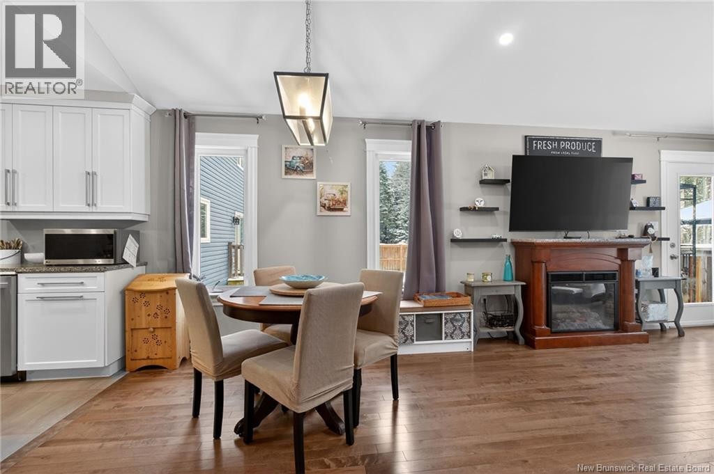 












11 Amber Ridge Court

,
Berry Mills,




New Brunswick
E1G5R3

