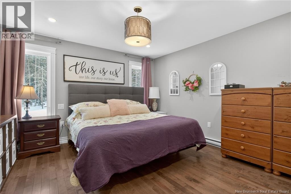 












11 Amber Ridge Court

,
Berry Mills,




New Brunswick
E1G5R3

