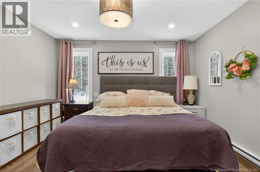 












11 Amber Ridge Court

,
Berry Mills,




New Brunswick
E1G5R3

